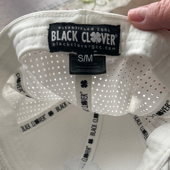 Black Clover Golf White Perforated Cap with Clover Logo - Picture 3 of 4